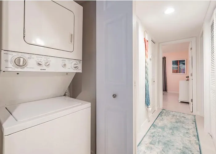 The Beachy Keen Apartment