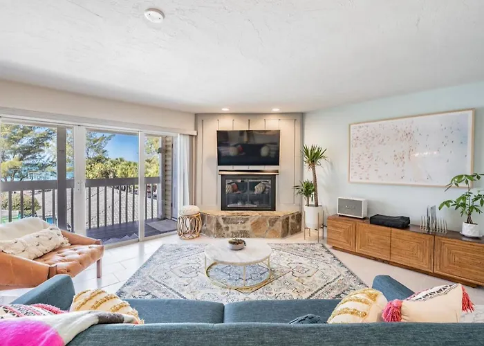 The Beachy Keen Apartment
